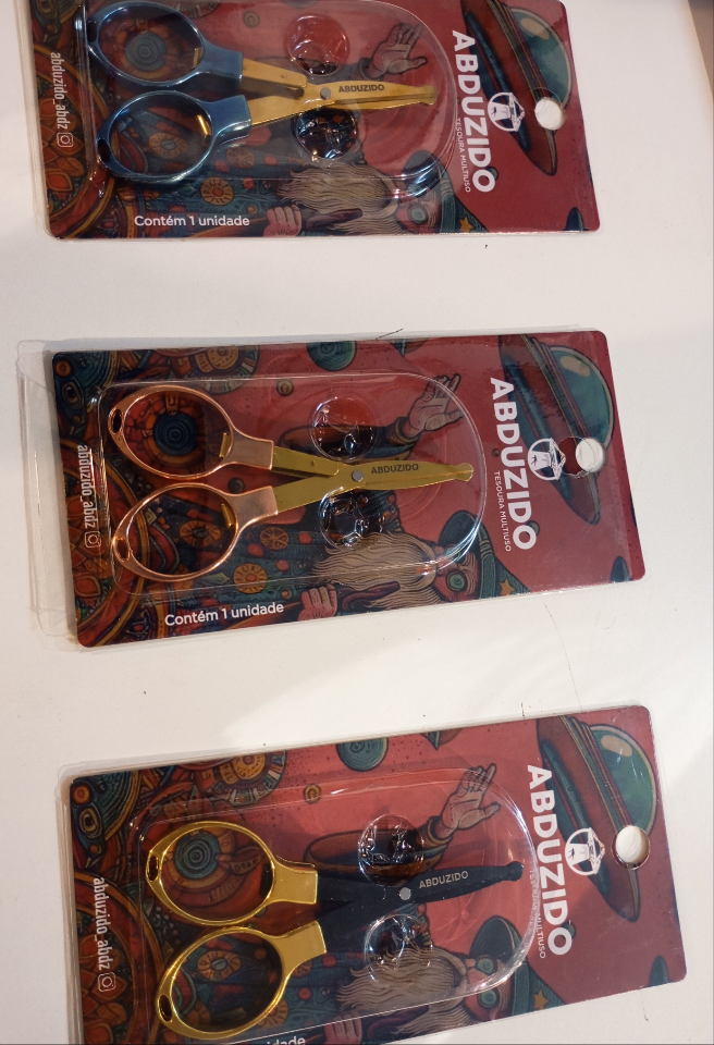 Tesoura ponta redonda abduzido